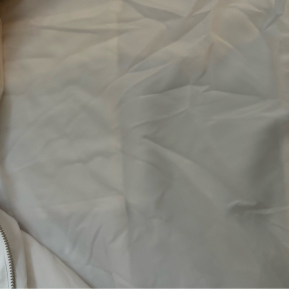 Nwt BCBG Max Azria Ivory Mixed Media Bomber Outer Jacket. Pockets. Zip. - Picture 3 of 7